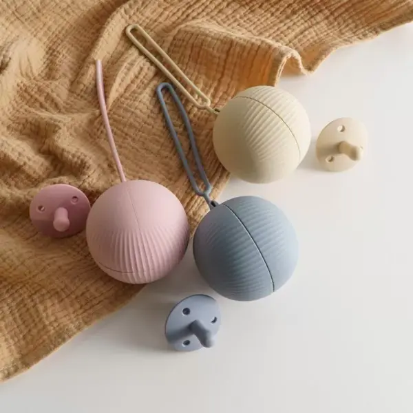 100153-9921f2.webp Baby Pacifier Holder & Soother Storage Box - BPA Free Soft Silicone, Portable, Teat Attachment