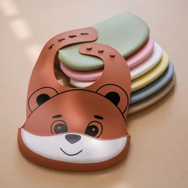 Adjustable Silicone Baby Bib with Crumb Catcher and Cute Bear Design
