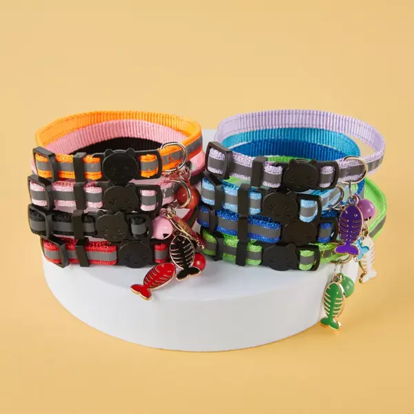 100709-c2bb85.webp Madden Reflective Cat & Small Dog Collar - Adjustable with Bell, 8 Colors