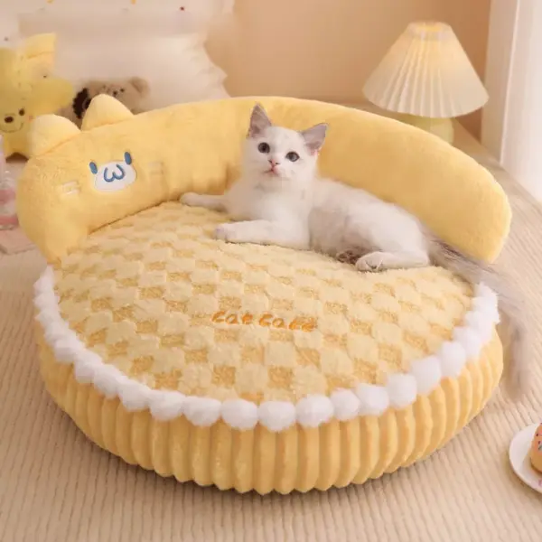 101154-721474.webp Warm and Cozy Donut Cat Bed for All-Season Comfort