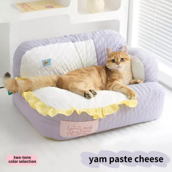 All-Season Plush Cat Bed with Comfort and Security