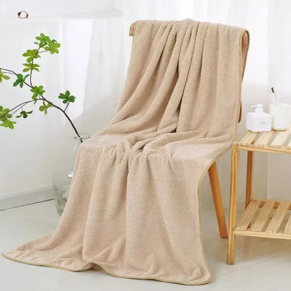 102362-d2a4bb.webp Luxurious Quick-Dry Coral Fleece Bath Towel