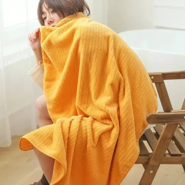 102722-d3d4a7.webp Luxurious Coral Fleece Bath Towel