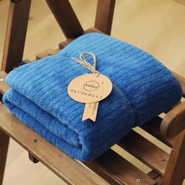 102722-ed97b0.webp Luxurious Coral Fleece Bath Towel