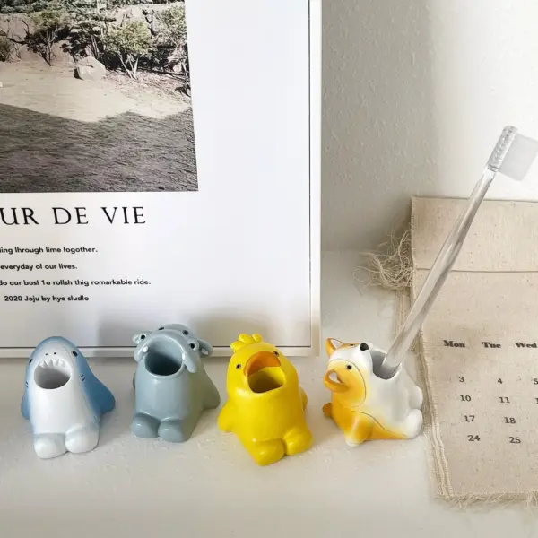 103097-1990e4.webp Cartoon Animal Multi-Purpose Pen and Toothbrush Holder