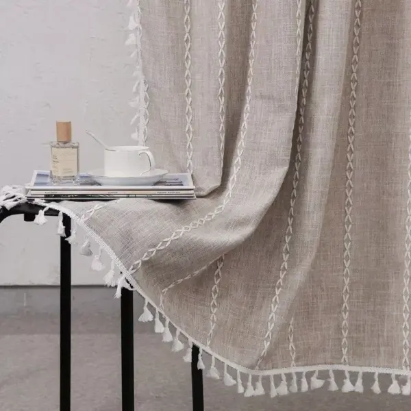 103192-e76902.webp Luxurious Boho-Chic Striped Linen Cotton Shower Curtain with Tassels and Hooks