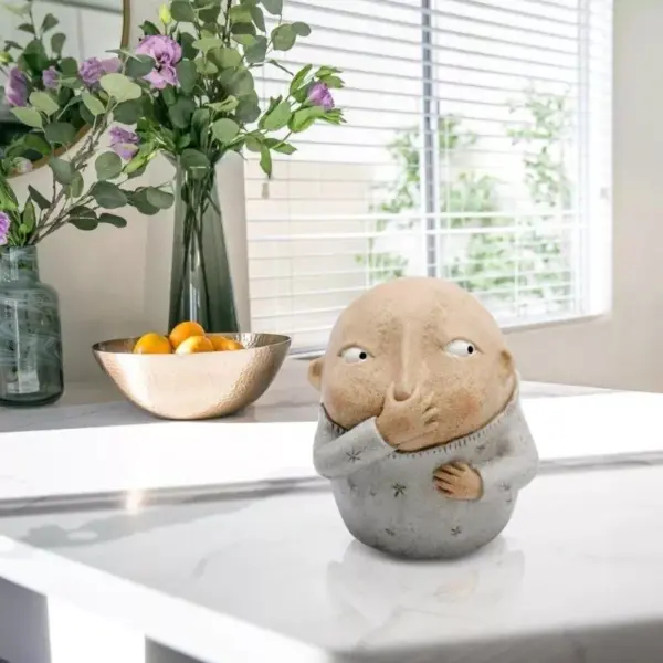 103197-cd3212.webp Charming Resin Boy Nose-Plugging Sculpture