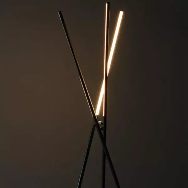 103553-2d8620.webp Modern Nordic LED Floor Lamp – Minimalist Aluminum 3-Prong Design for Elegant Home Lighting