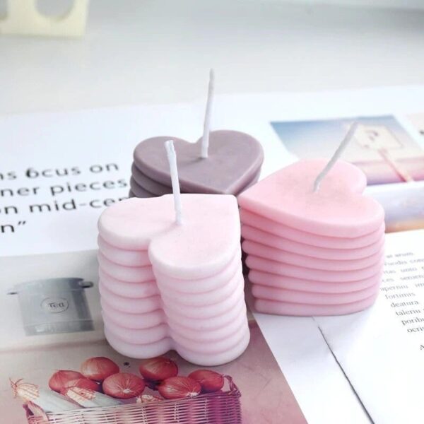 2e8e461b699a93f77f1ca544a145ccd2.jpg-full Heart-Shaped 3D Rotating Love Candle & Craft Mold