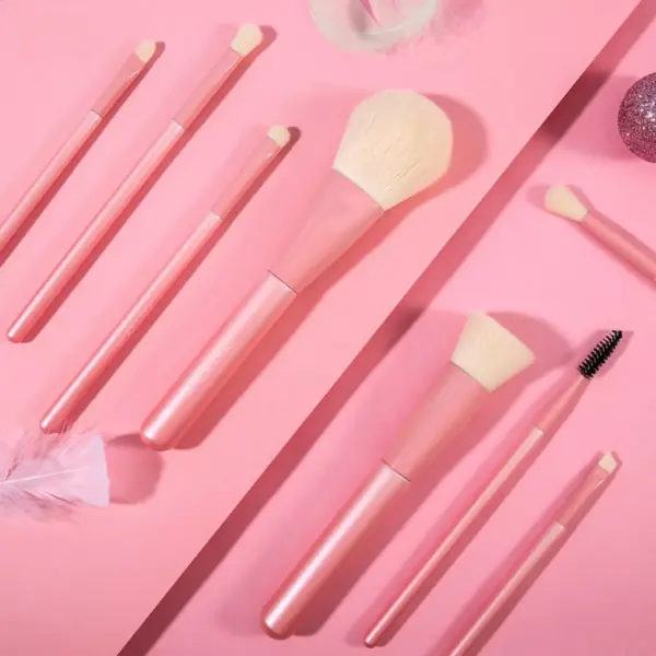 95648-c159ce.webp Professional 8-Piece Pink Makeup Brush Set