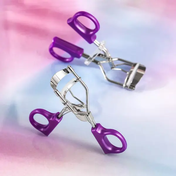 96195-92da20.webp Perfect Curl Eyelash Curler with Comb for Natural Look