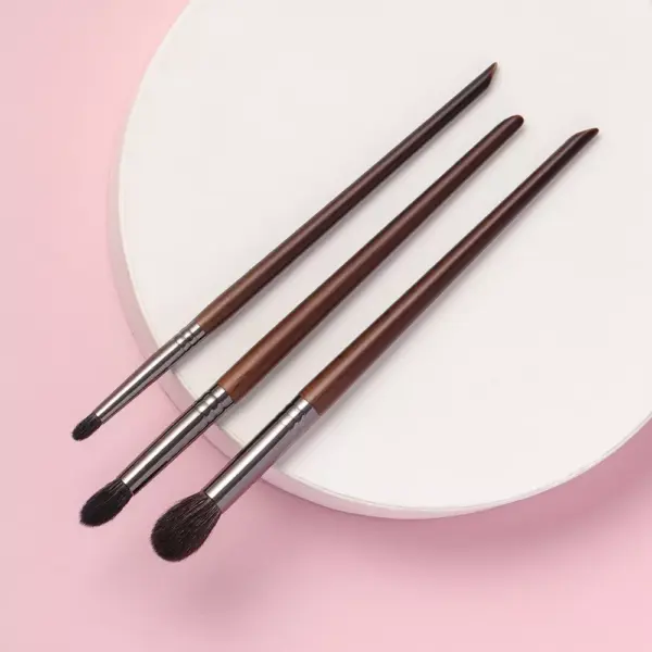 96219-6db270.webp High-Quality Goat Hair Tapered Blending Makeup Brushes