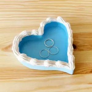 Heart-Shaped Resin Jewelry Organizer Tray for Rings, Necklaces, and Bracelets