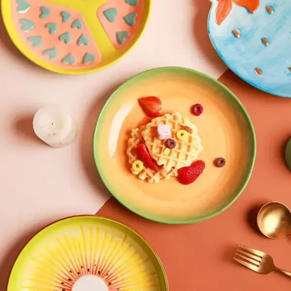 96809-11db6c.webp Creative Ceramic Fruit-Shaped Salad Plate