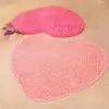 97334-892f12.webp Heart-Shaped Chenille Floor Mat