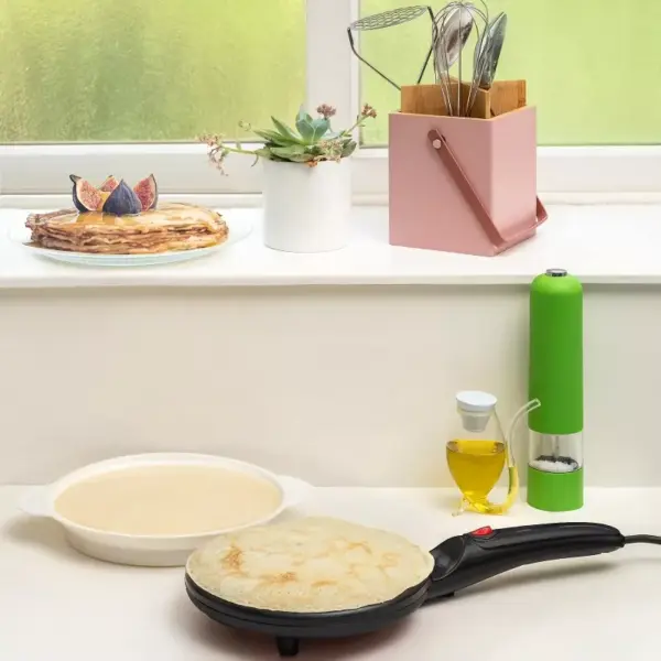 98156-ffff74.webp Portable Electric Crepe Maker with Non-Stick Coating and Automatic Temperature Control