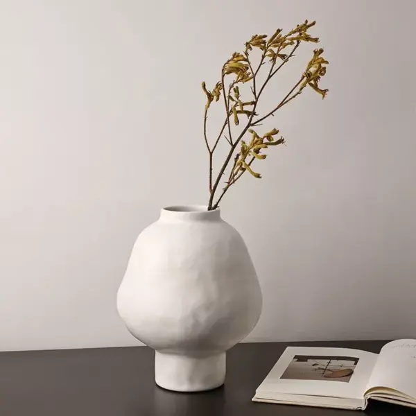 98630-a57a0b.webp Modern Ceramic Hammer Pattern Vase