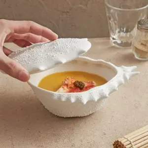 98677-bc63e3.webp Crab-Shaped Ceramic Bowl