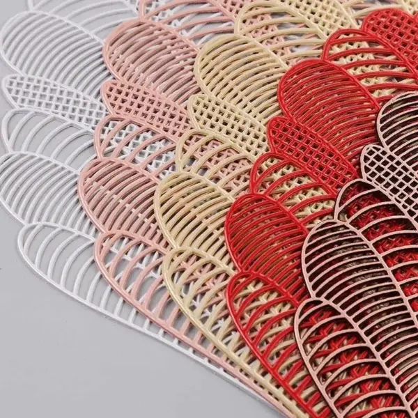 106794-1b75c2.webp Elegant Nordic Leaf Design PVC Placemat - Water Resistant, Non-slip Kitchen Table Mat