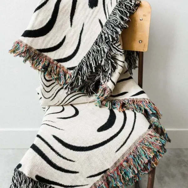 107052-f9c6e9.webp Luxurious Black Water Waves Cotton Tapestry Blanket for Home and Travel