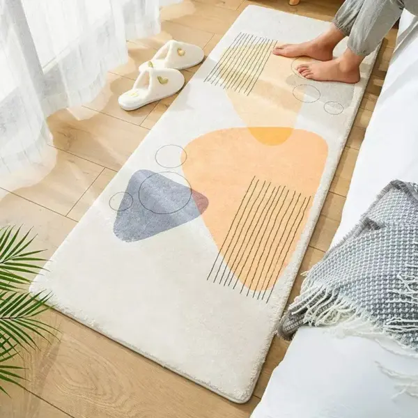 107123-1fc7cd.webp Luxurious Nordic-Inspired Fluffy Carpet with Tropical Plant Patterns