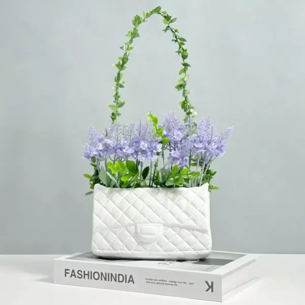 107507-f8197a.webp Chic Ceramic Handbag Vase
