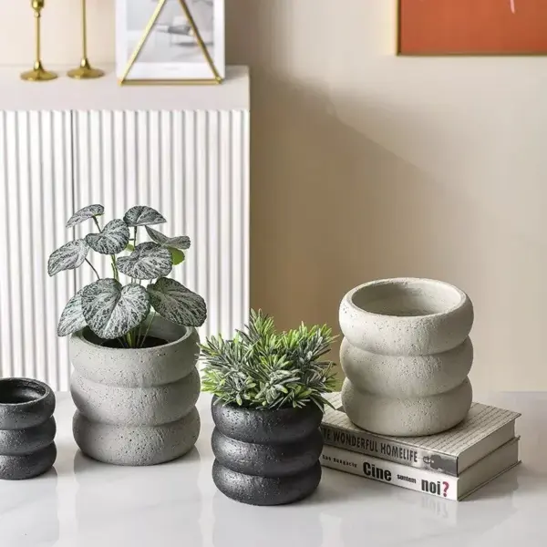 107512-f8871e.webp Minimalist Nordic Cement Flowerpot